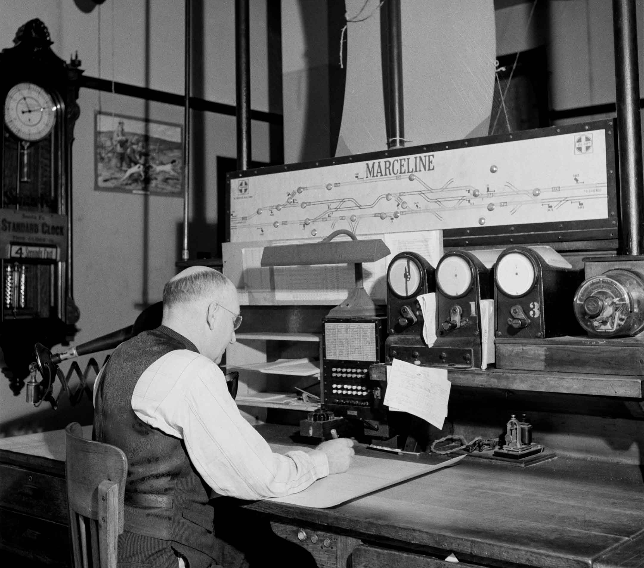Santa Fe Depot worker